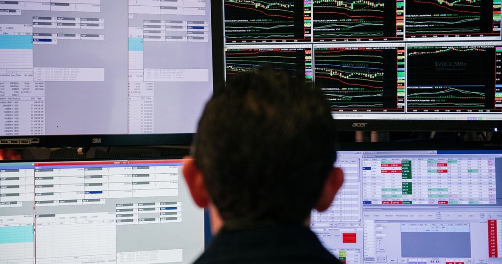 Advisors Prefer Standalone ETFs Over Dual Shares Advisors Prefer Standalone ETFs Over Dual Shares