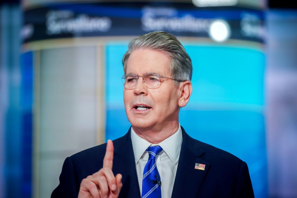 Here’s Who Could Qualify for Trump’s Proposed Tariff Stimulus Checks