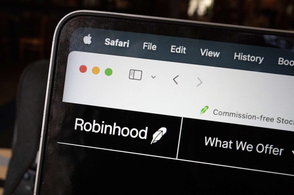 Robinhood Pops on Prediction Markets Play, Workday Stock Slumps