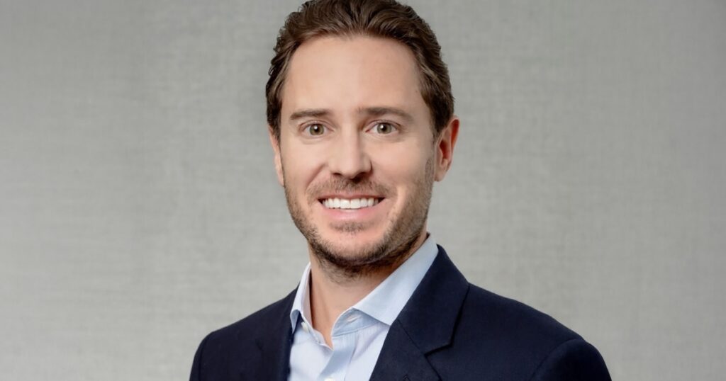 Sapient Capital Adds $1B J.P. Morgan Advisor